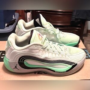 Mens Size 10 and Nike Jordan Luka 4 Space Navigation basketball shoes!